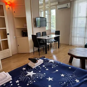 Апартаменты Cozy With Balcony, Тбилиси